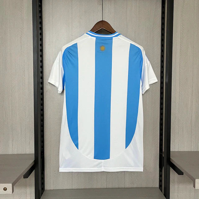 Camisa Adidas Argentina Copa América Torcedor 2024/25 Masculino Branco e Azul Celeste