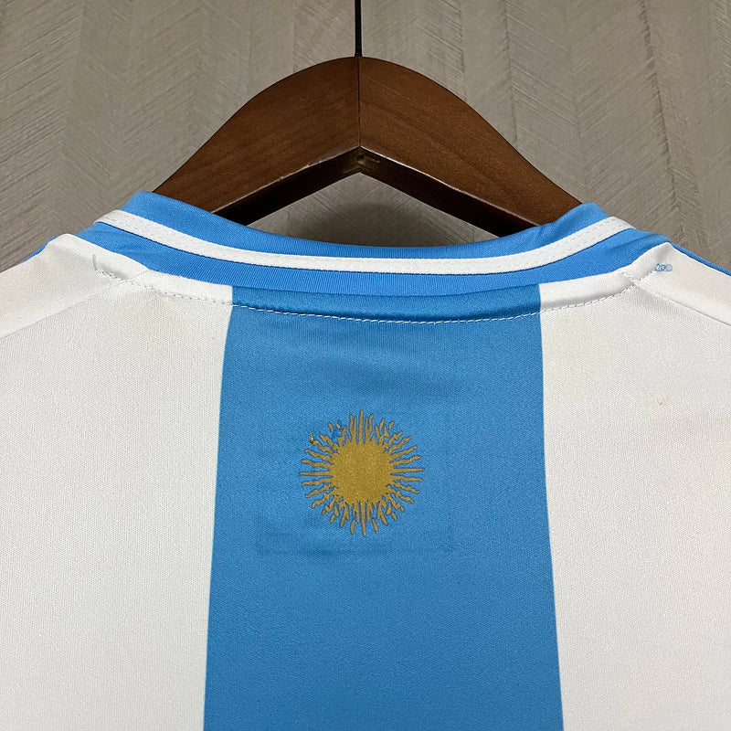 Camisa Adidas Argentina Copa América Torcedor 2024/25 Masculino Branco e Azul Celeste